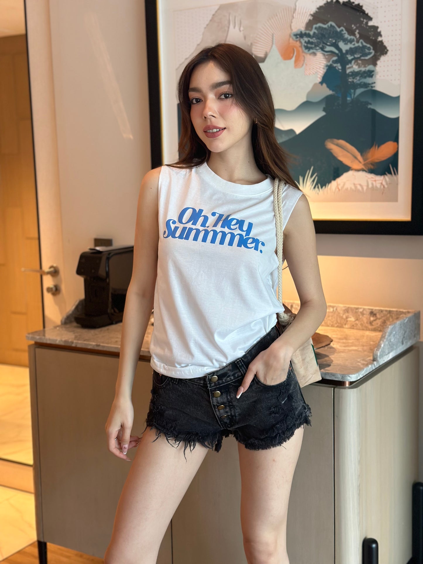 Oh Summer Sleeveless Tee With Low Waist Denim Hot Pants