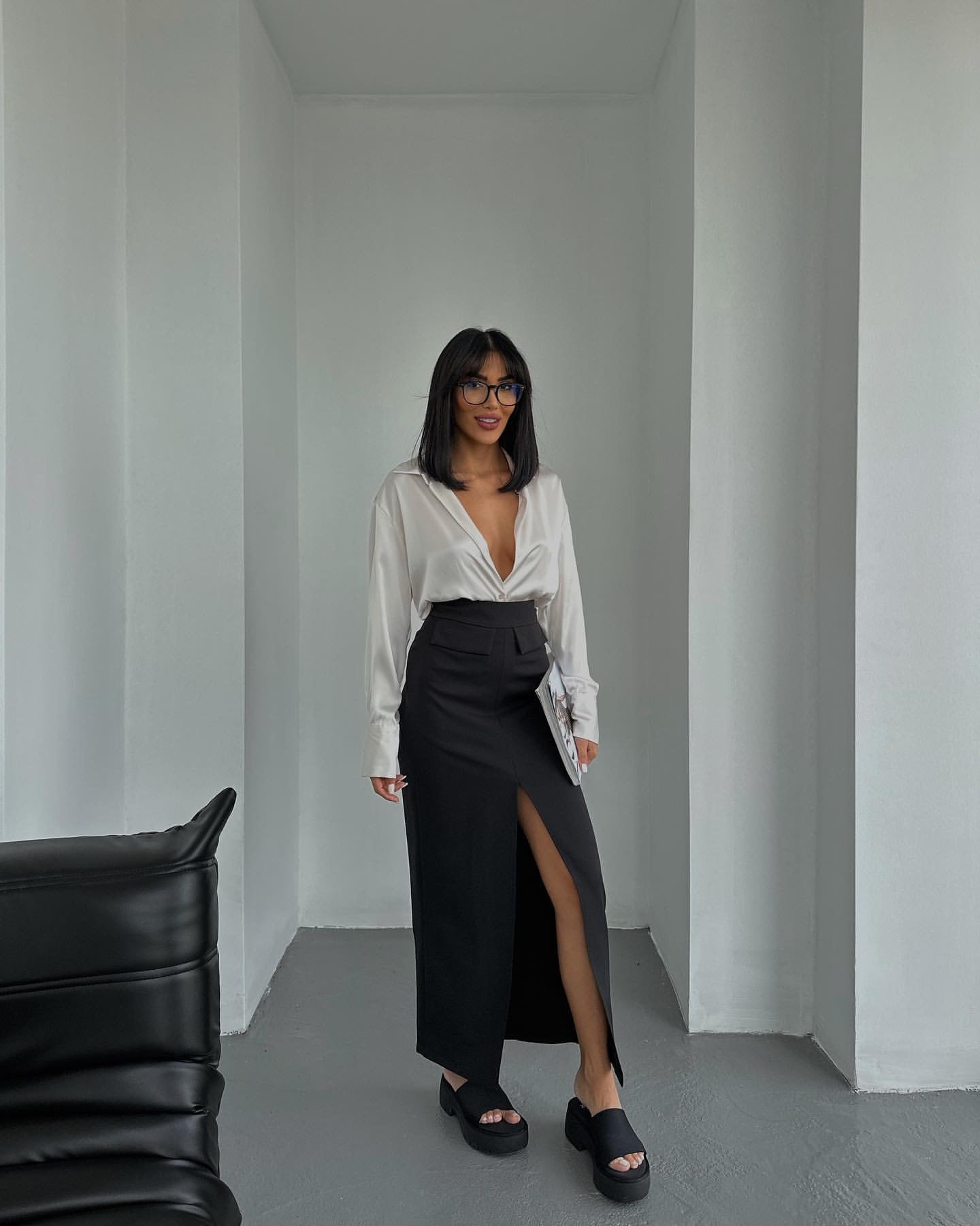 Corporate Front Slit Long Skirt